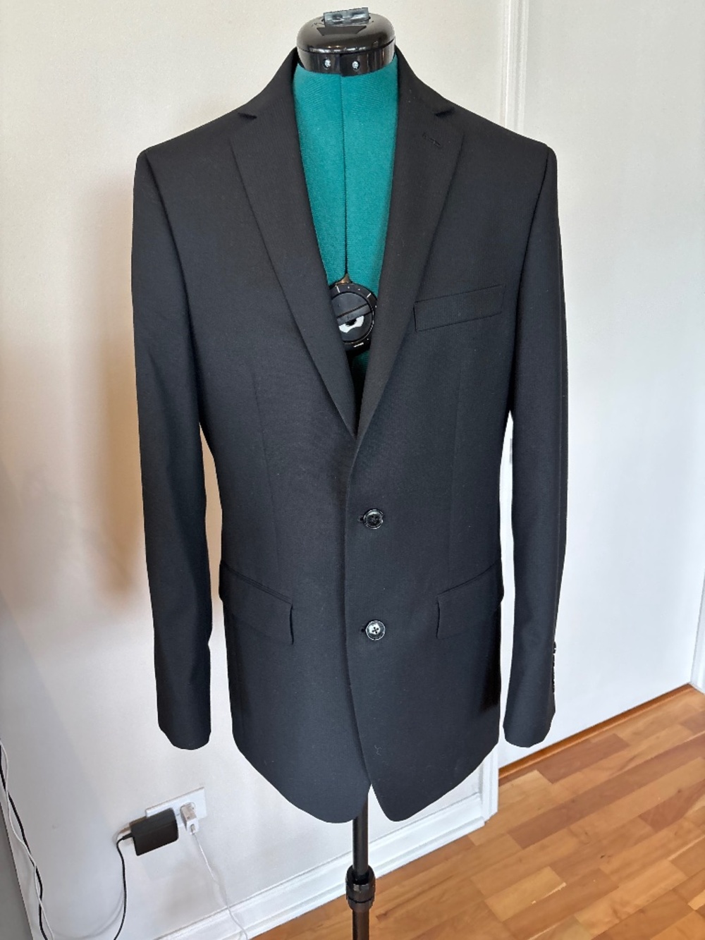 Apt. 9 slim fit men’s 38 regular suit jacket